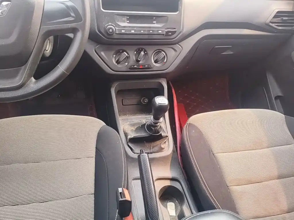Wuling Hongguang — миниатюра 14