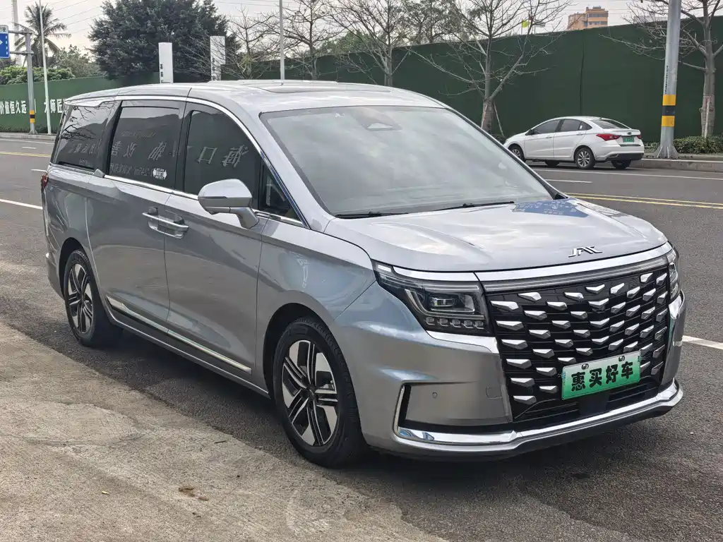JAC Motors RUIFENG RF8 PHEV