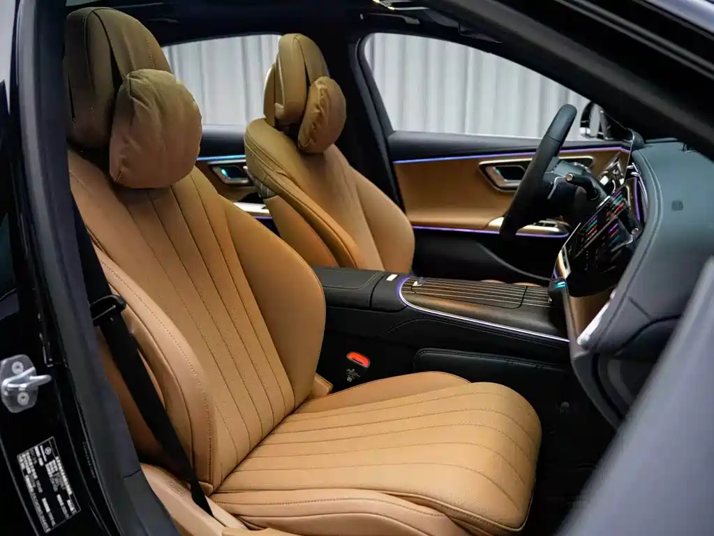 Mercedes-Benz E-Class — миниатюра 11