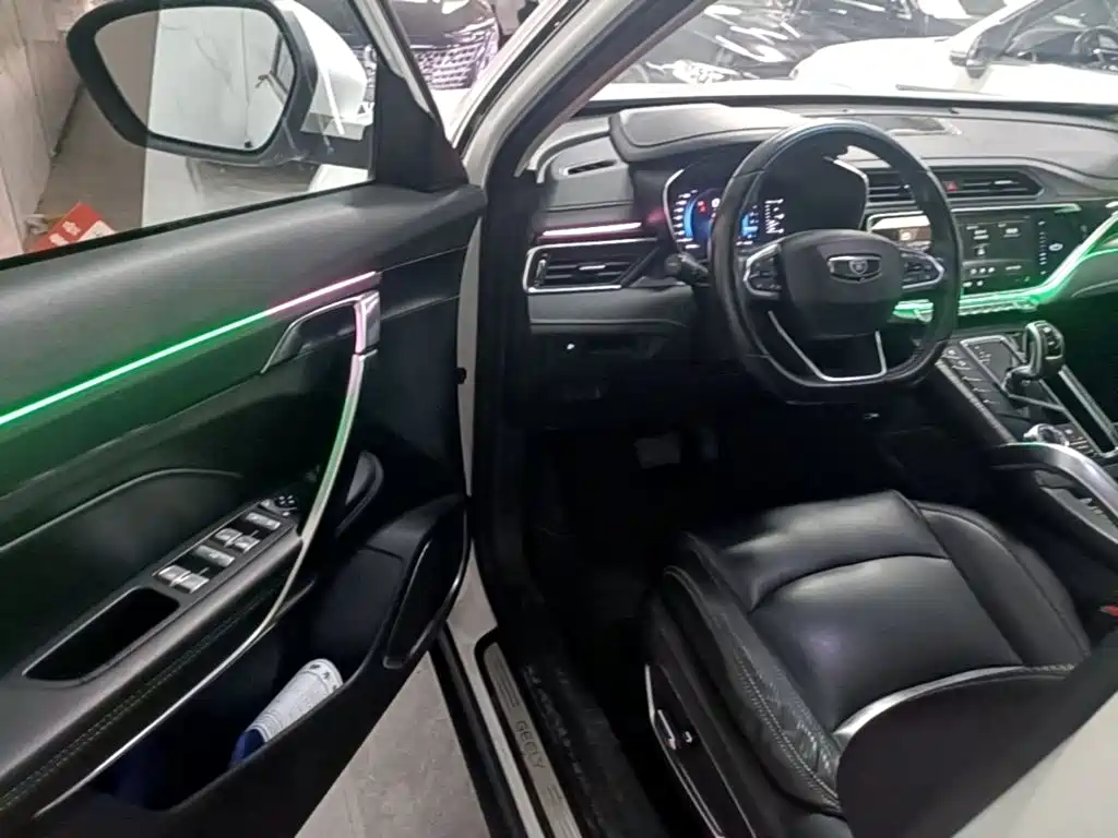 Geely Boyue — миниатюра 16