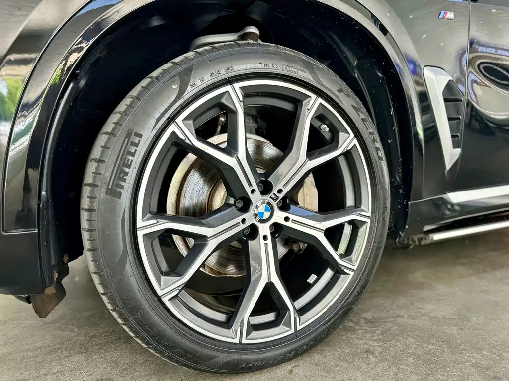 BMW X5 — миниатюра 17