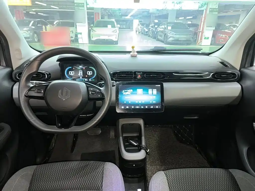 Leapmotor Leapmotor T03 — миниатюра 10