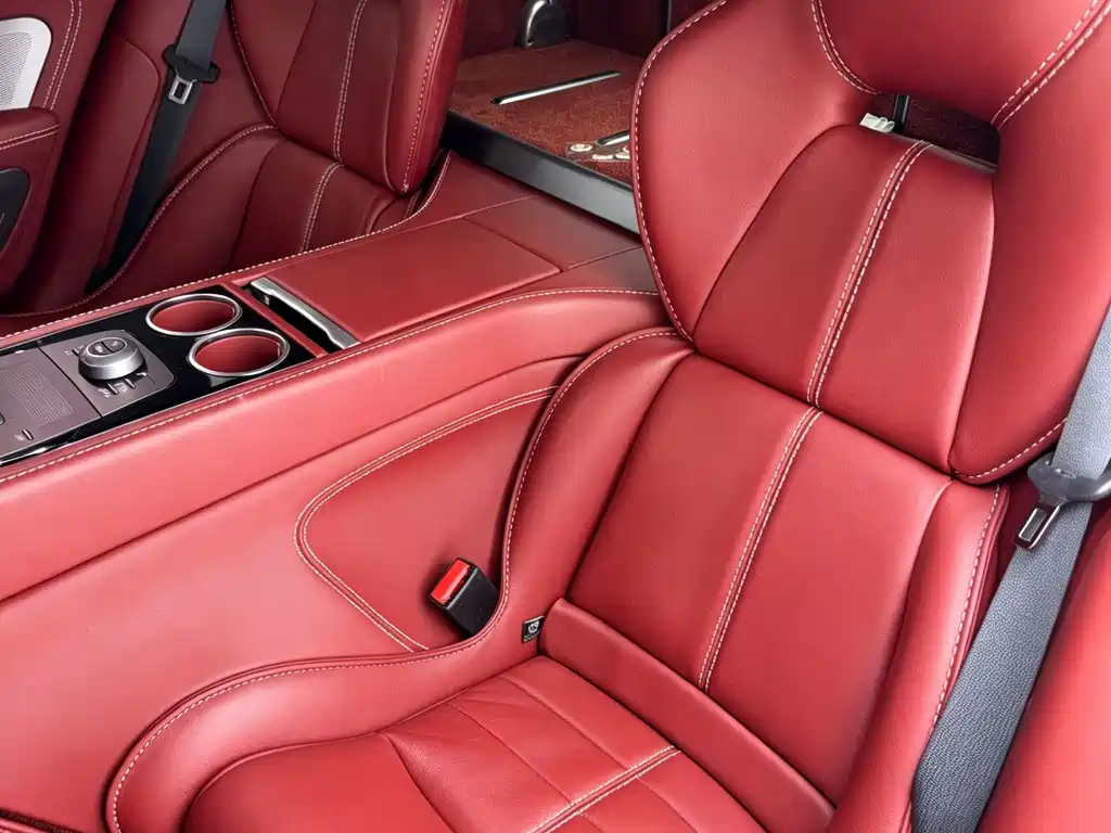 Aston Martin Rapide — миниатюра 27