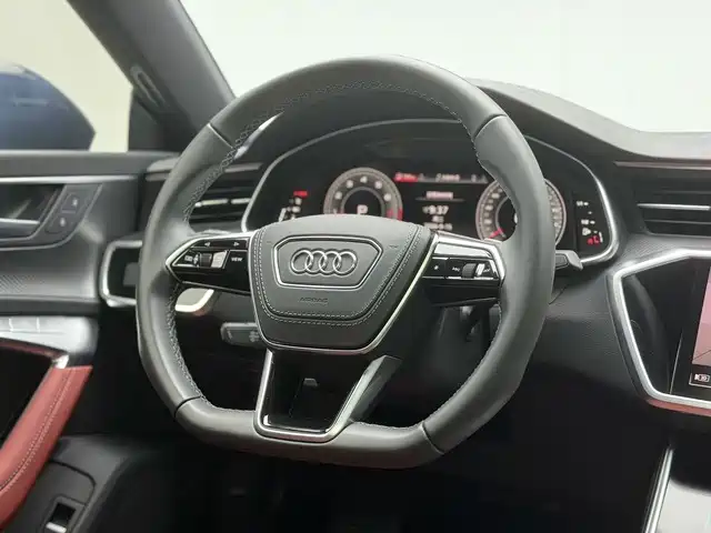 Audi A7L — миниатюра 12
