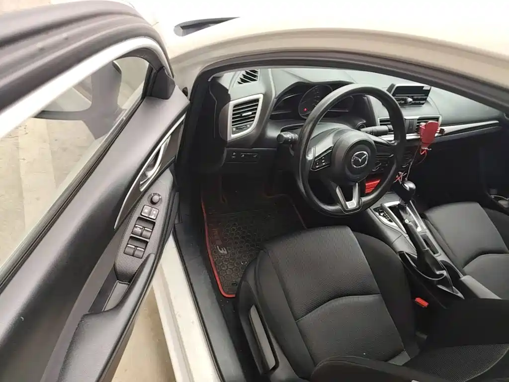 Mazda 3 Axela — миниатюра 16