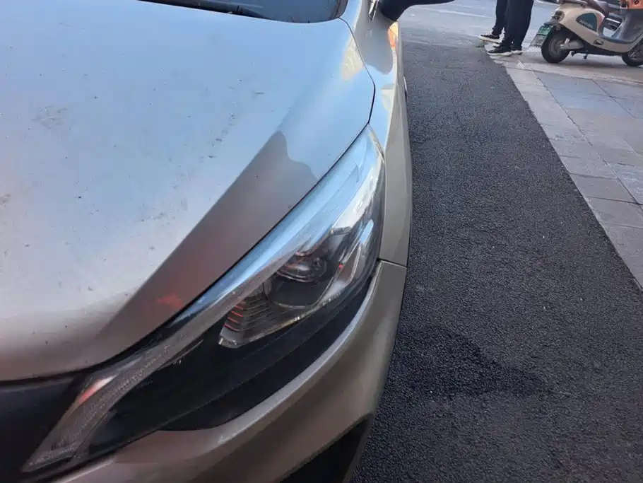 Geely Emgrand GS — миниатюра 5