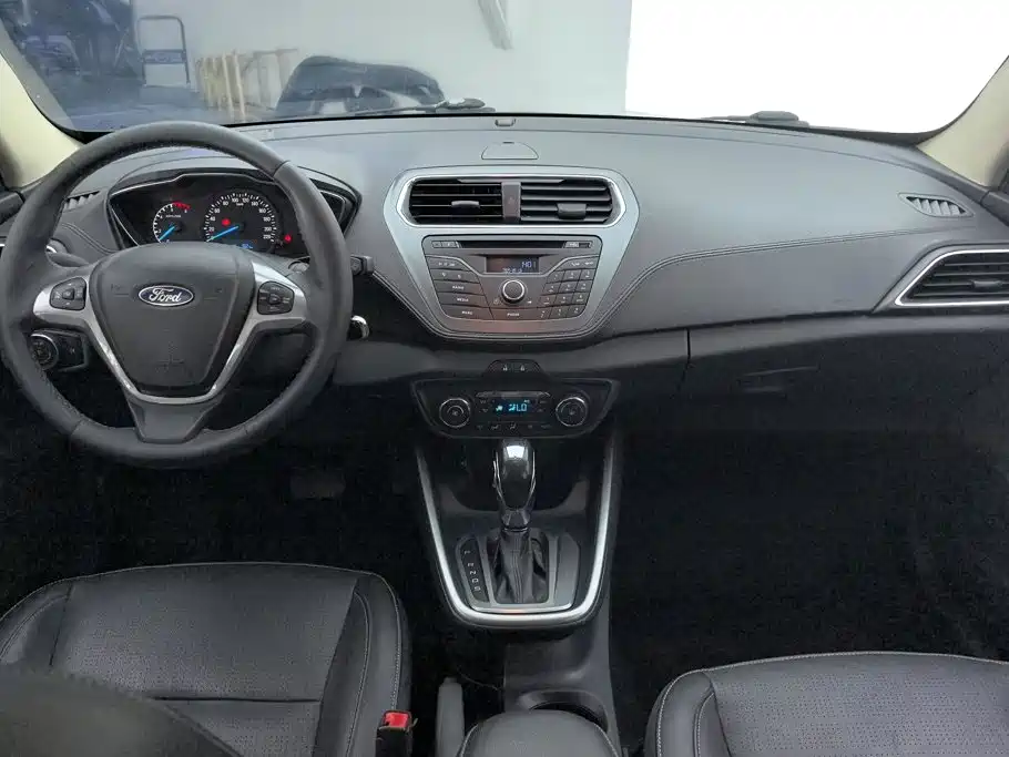 Ford Escort — миниатюра 12
