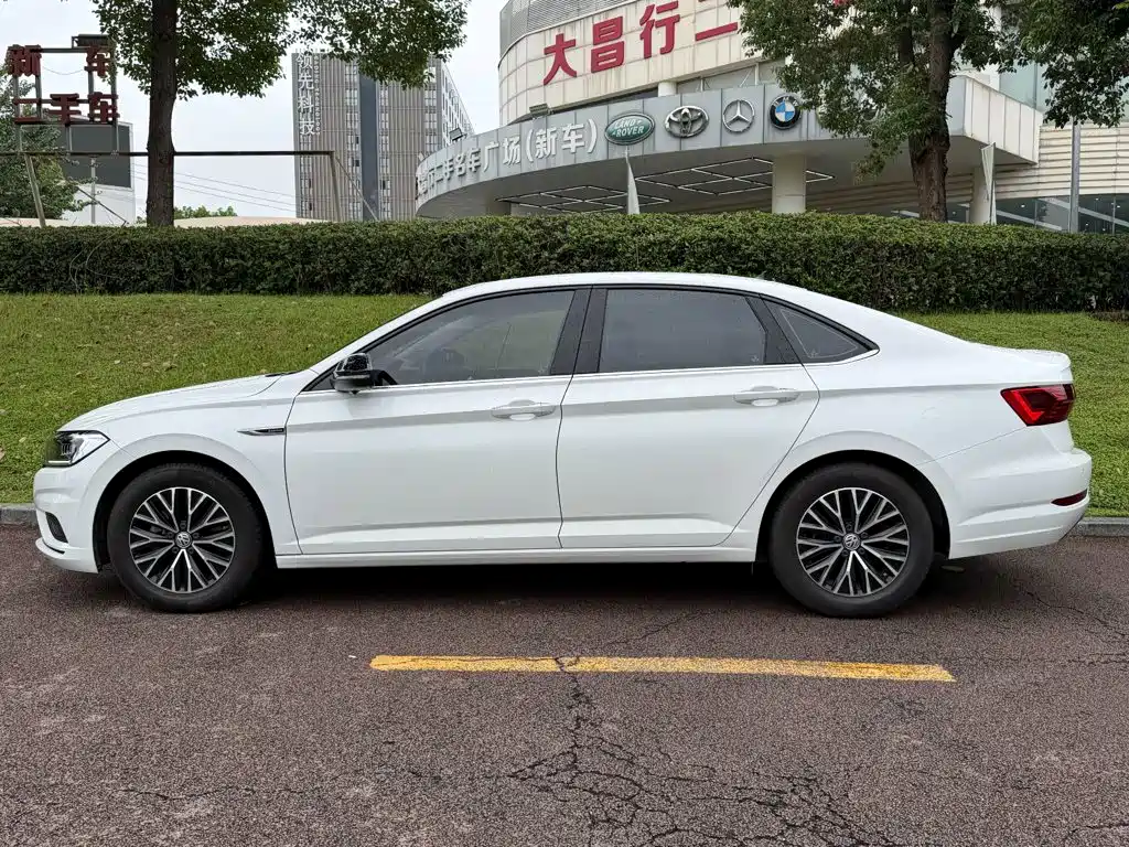 Volkswagen Sagitar — миниатюра 3