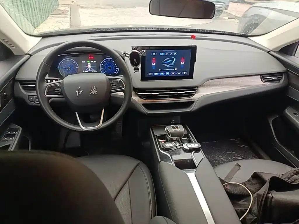Hongqi Hongqi E-QM5 — миниатюра 10