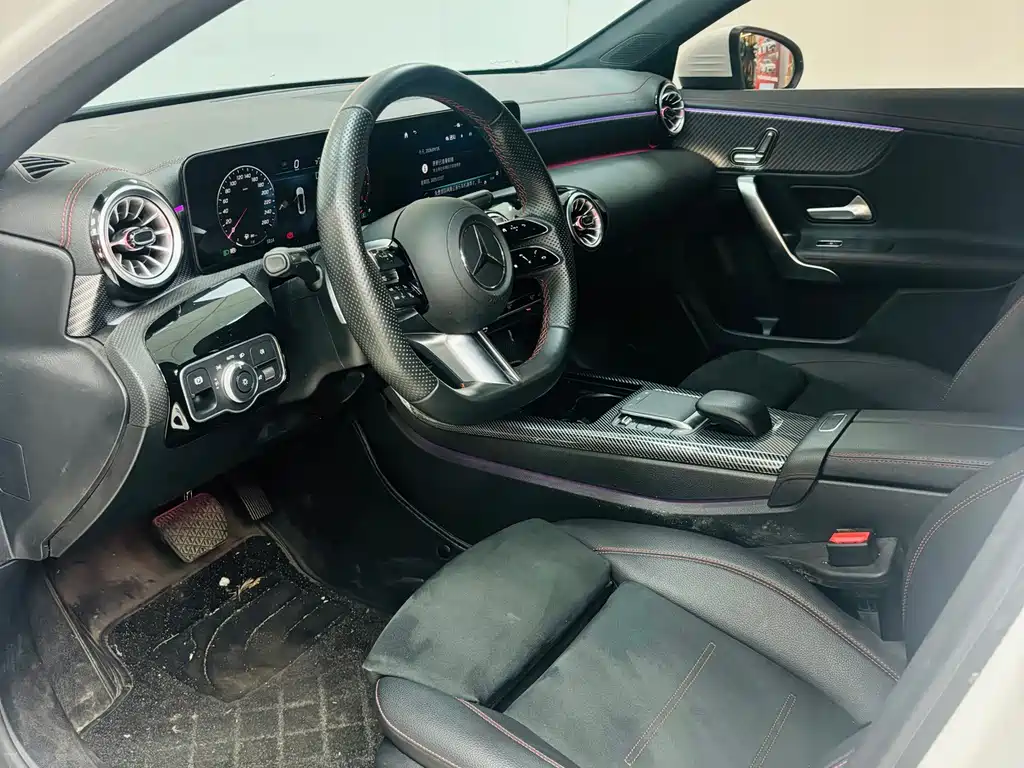 Mercedes-Benz A-Class — миниатюра 7