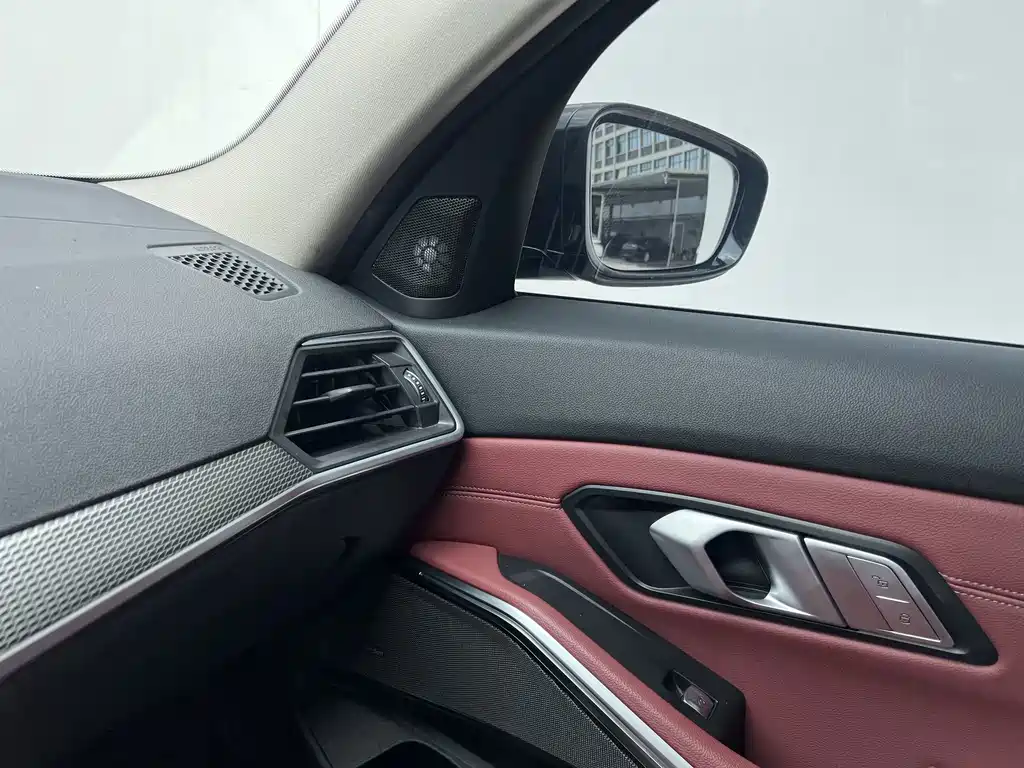 BMW 3 Series — миниатюра 9