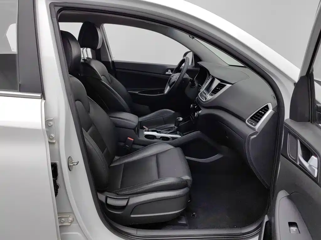 Hyundai Tucson — миниатюра 23