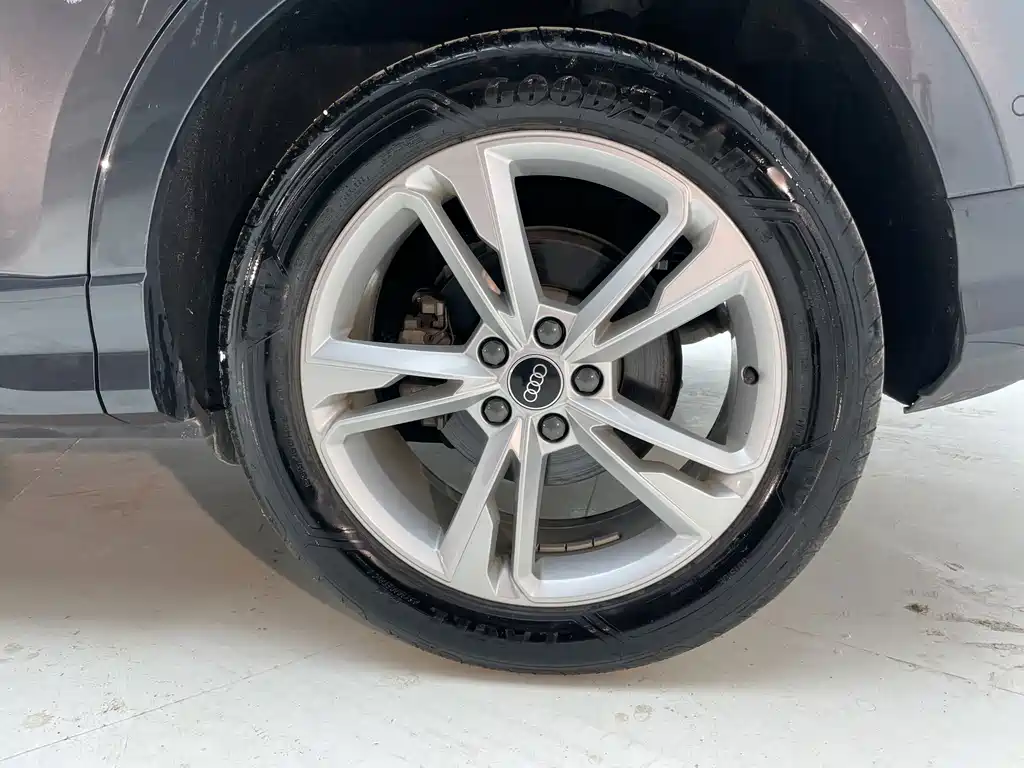 Audi Q3 — миниатюра 22