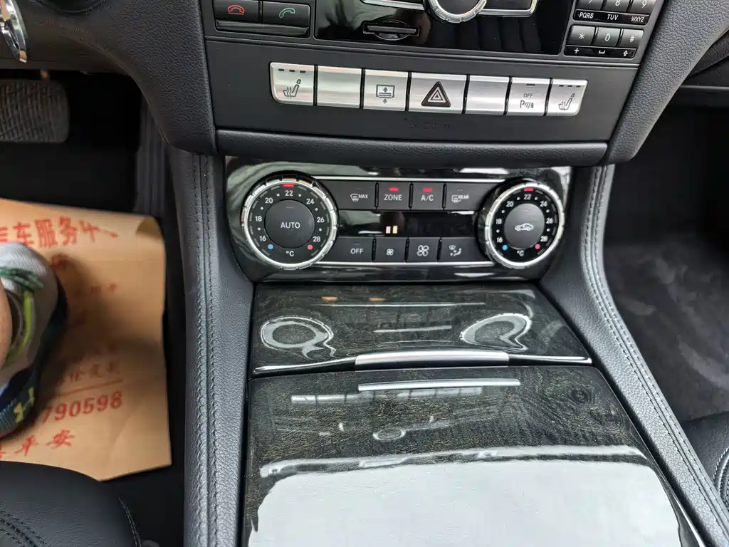 Mercedes-Benz CLS — миниатюра 17