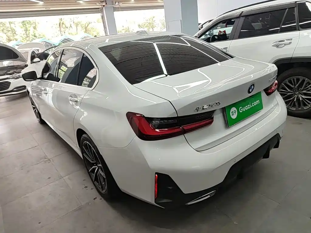 BMW 3 Series — миниатюра 5