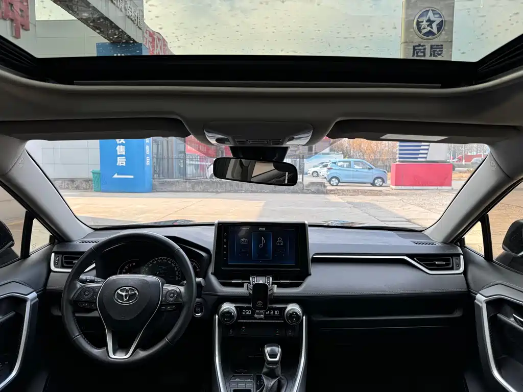 TOYOTA RAV4 RONGFANG