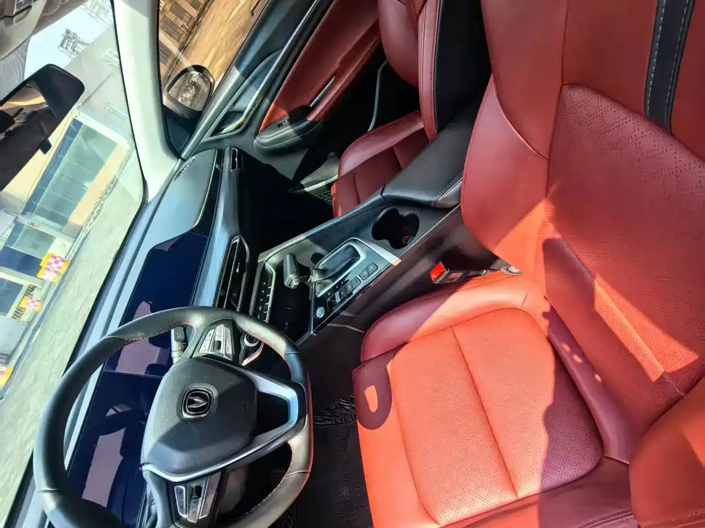 Changan Eado — миниатюра 4