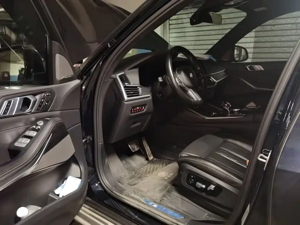 BMW X7 — миниатюра 17