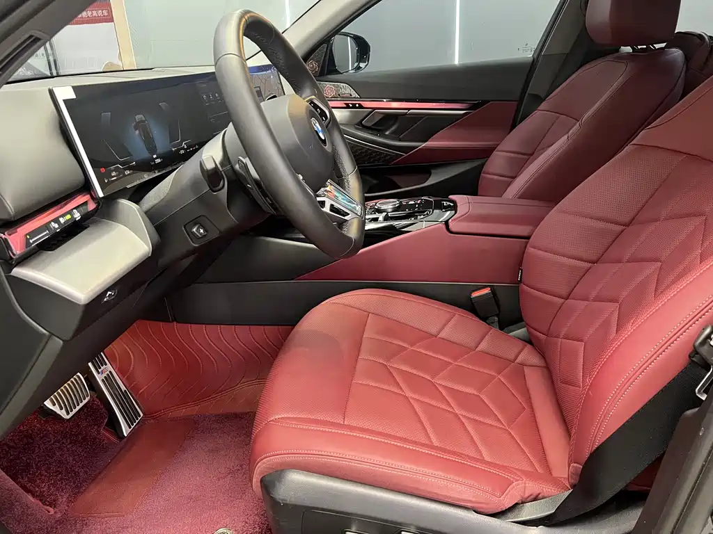 BMW 5 Series — миниатюра 5