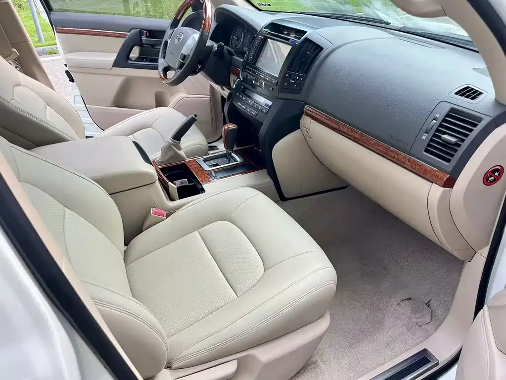 Toyota Land Cruiser — миниатюра 12