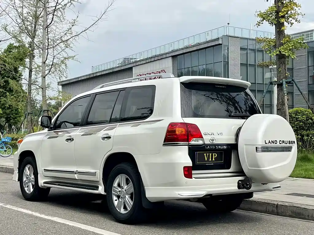 Toyota Land Cruiser — миниатюра 4