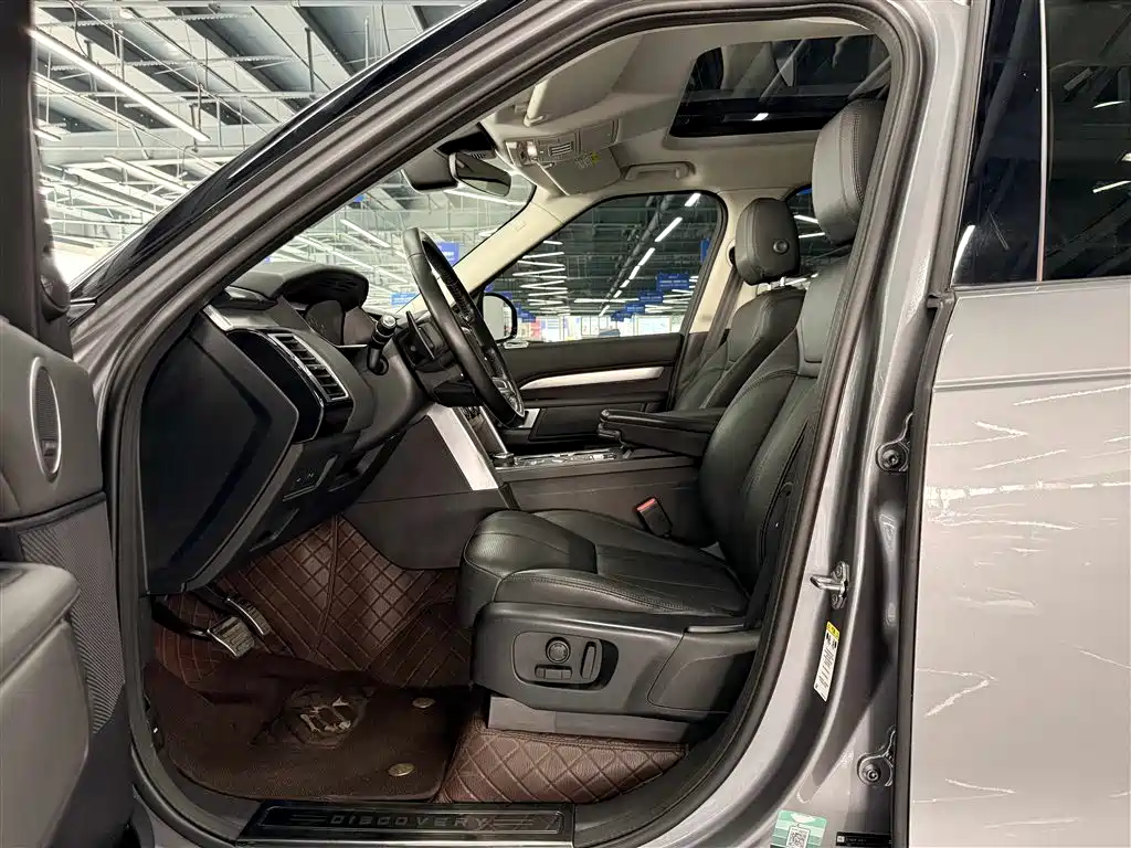 Land Rover Discovery 2020 2.0T 30