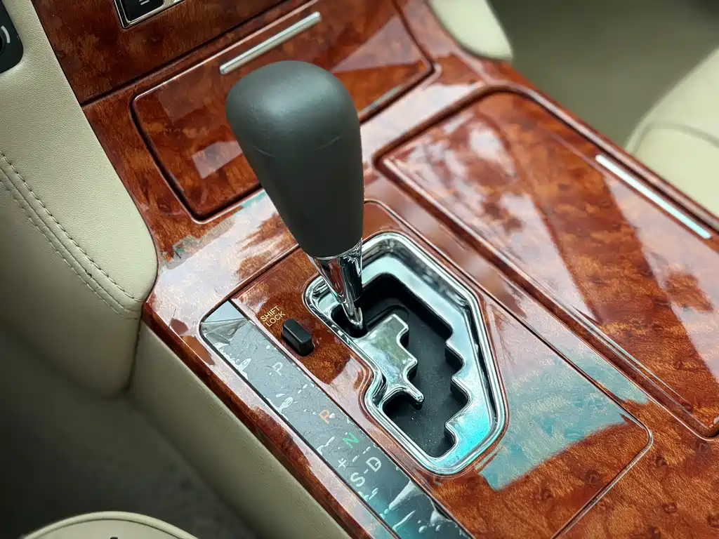 Toyota Crown — миниатюра 12