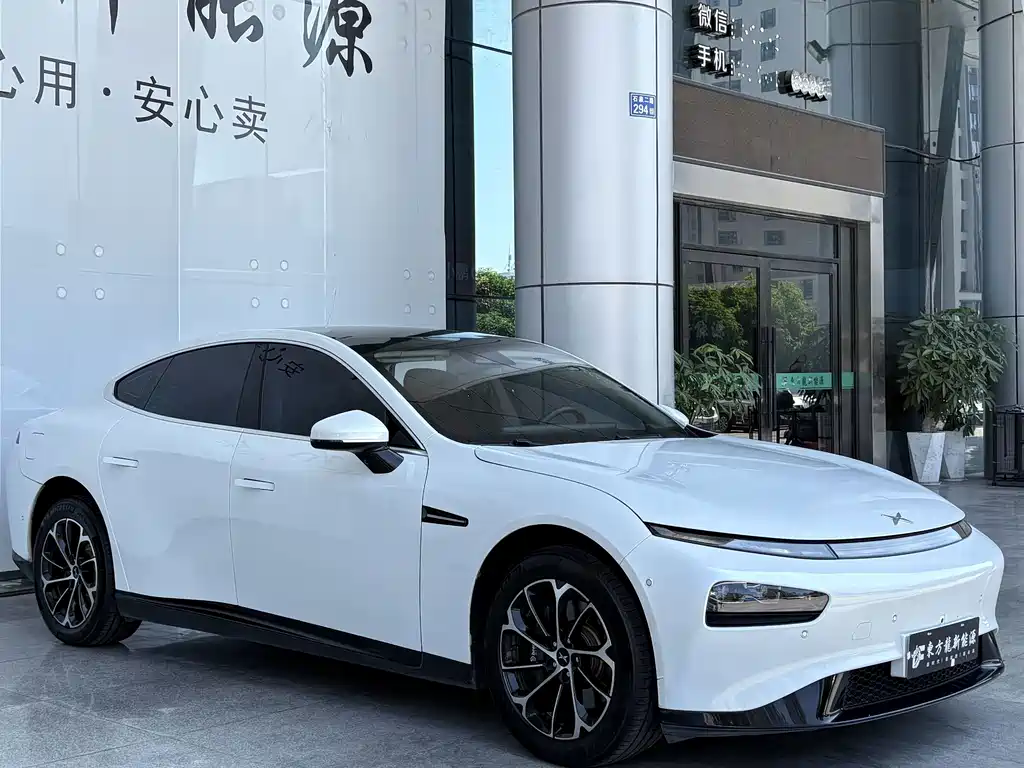 XPeng P7 — миниатюра 3