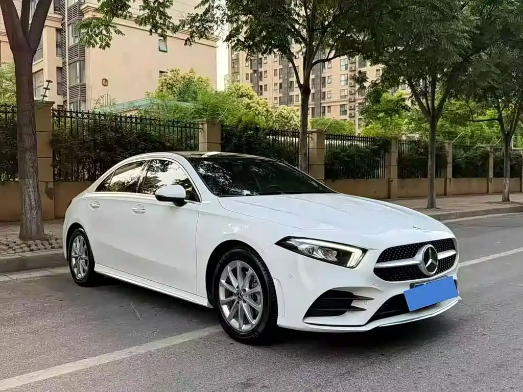 Mercedes-Benz A-Class — миниатюра 3