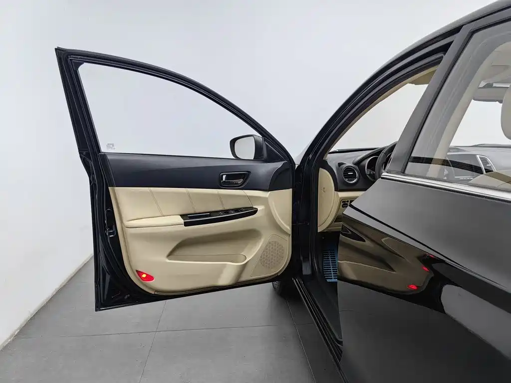 Changan Eado — миниатюра 8