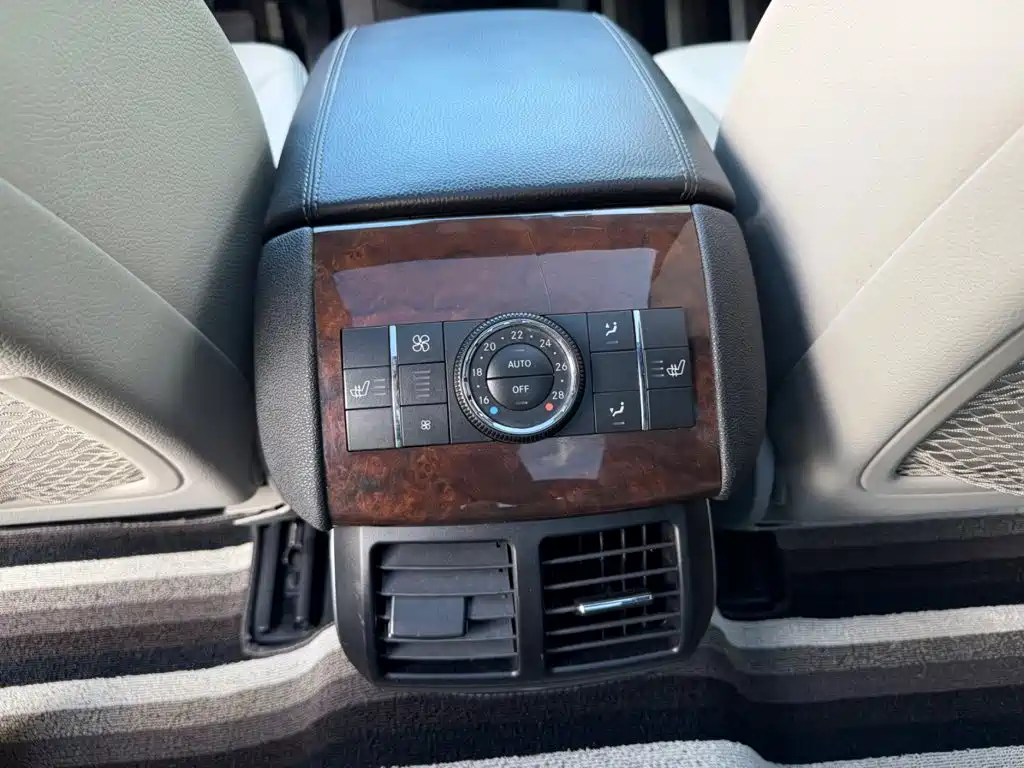 Mercedes-Benz R-Class — миниатюра 9