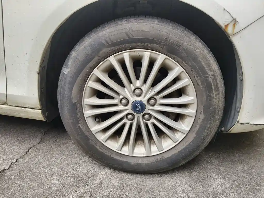 Ford Escort — миниатюра 24