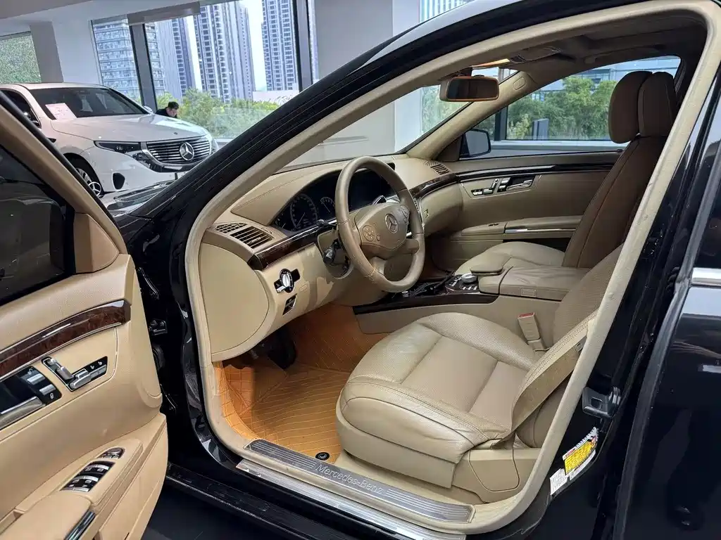 Mercedes-Benz S-Class — миниатюра 6