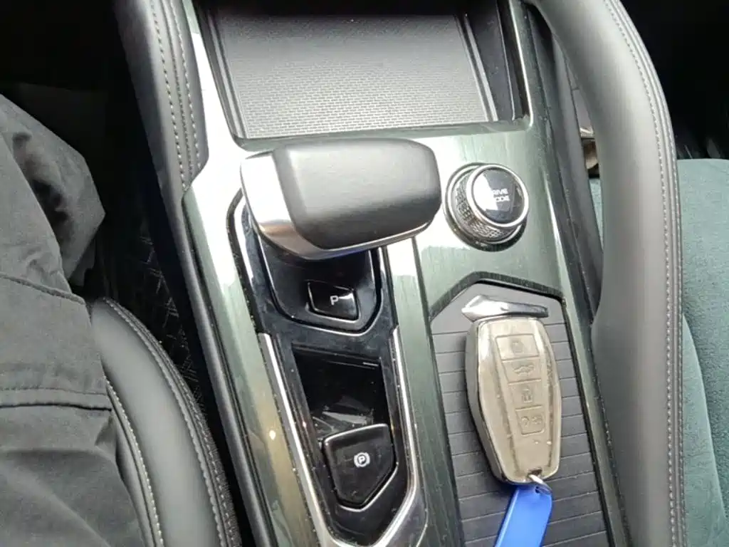 Geely Xingyue L — миниатюра 14