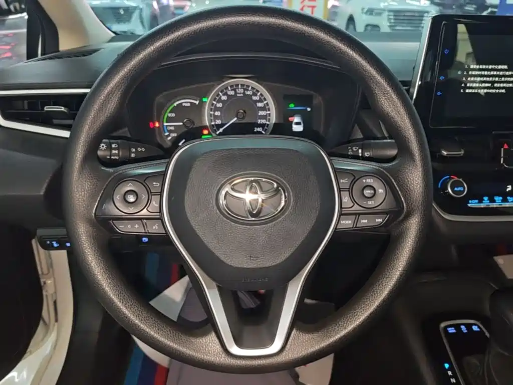 Toyota Corolla — миниатюра 11