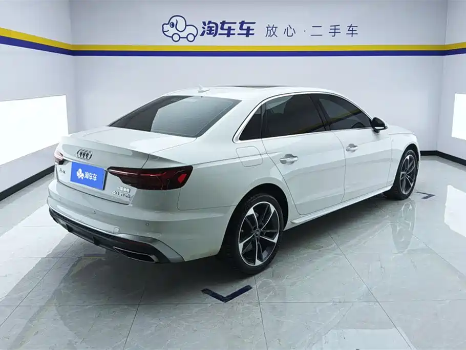 Audi A4L 2022 40 TFSI Fashion