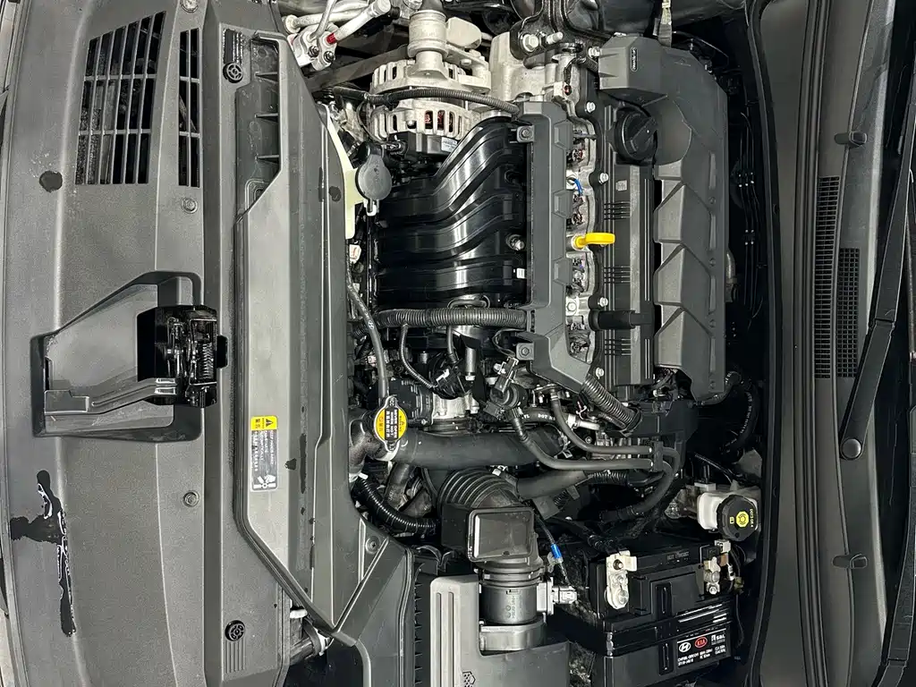Hyundai Elantra — миниатюра 21