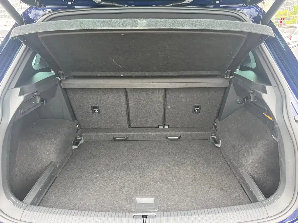 Volkswagen Tiguan — миниатюра 27