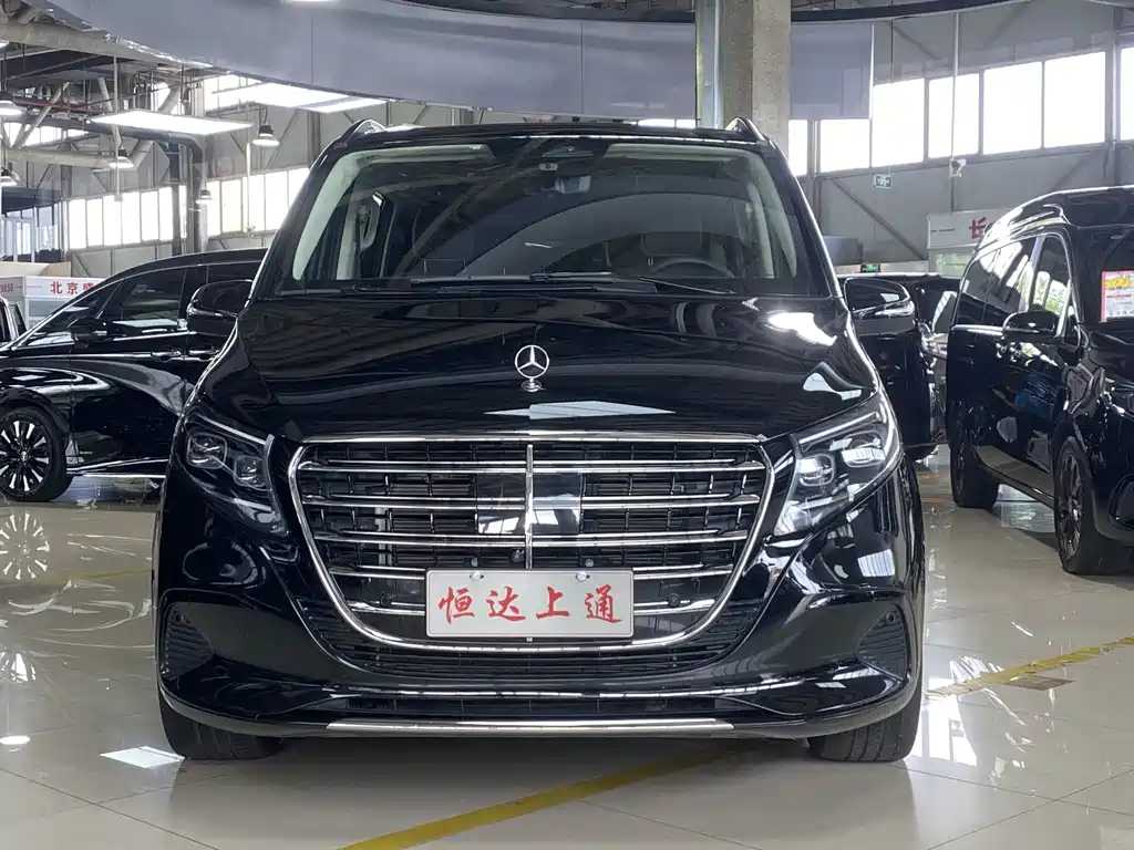Mercedes-Benz V-Class — миниатюра 2