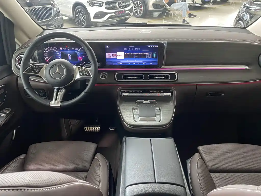 Mercedes-Benz V-Class — миниатюра 8