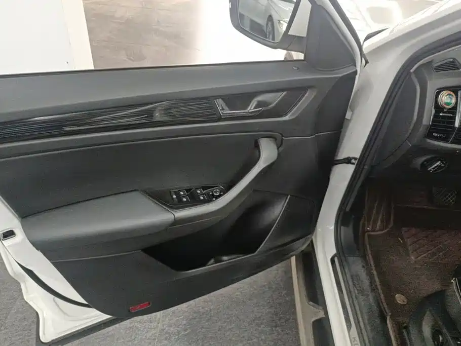 Skoda Kodiaq — миниатюра 7
