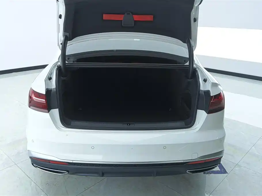 Audi A4L 2022 40 TFSI Fashion
