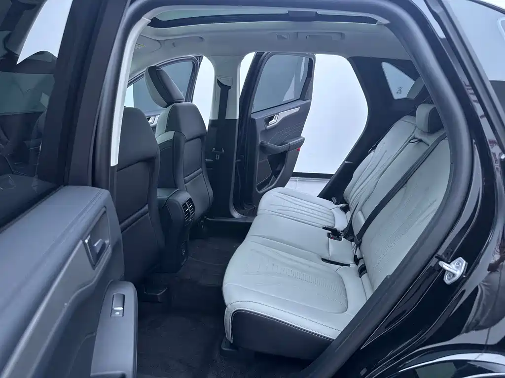 Ford Escape — миниатюра 23