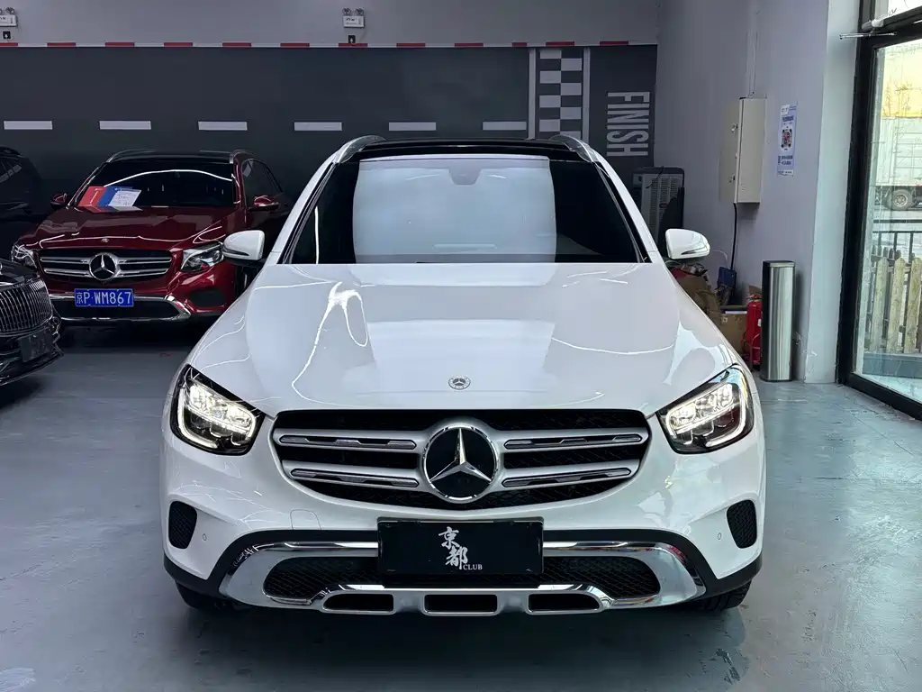 MERCEDES-BENZ GLC