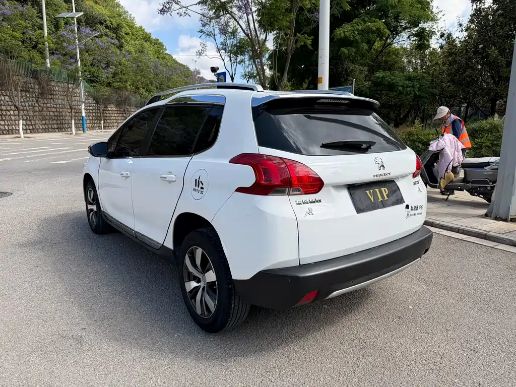 Peugeot 2008 2014 1.6L AT