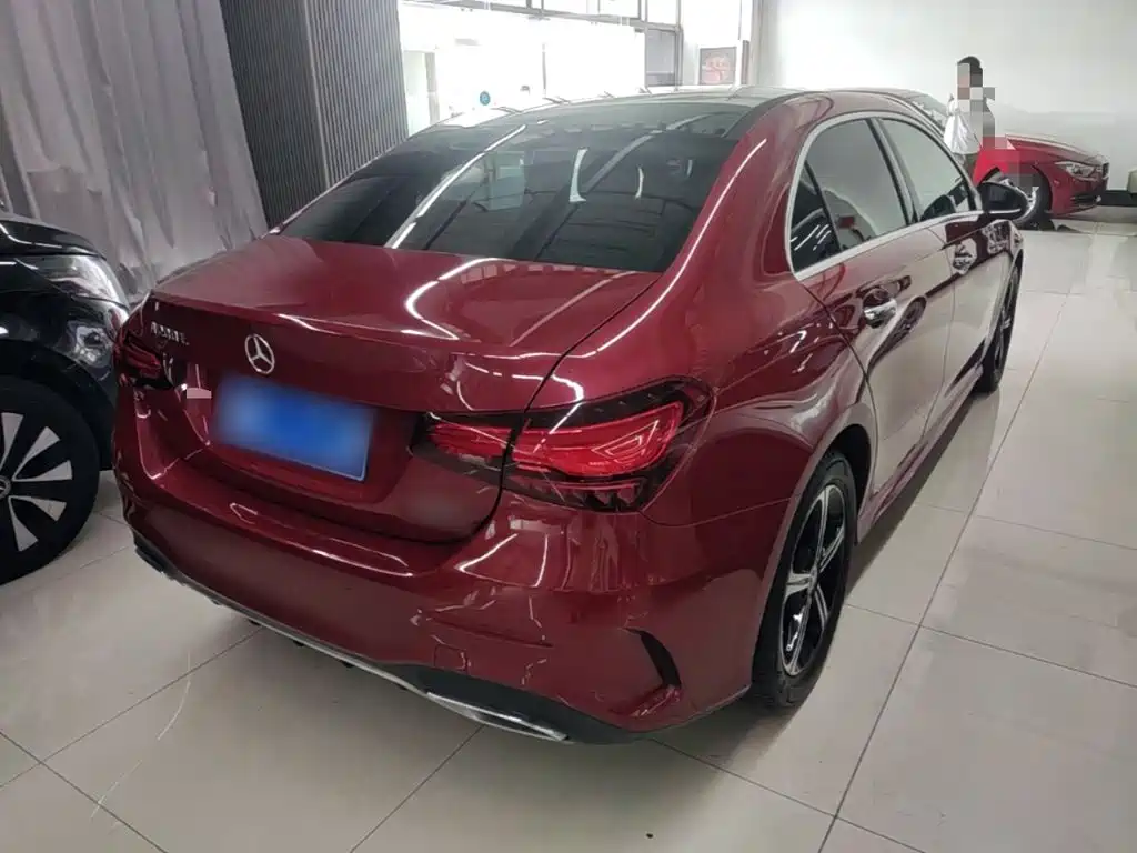 Mercedes-Benz A-Class — миниатюра 7