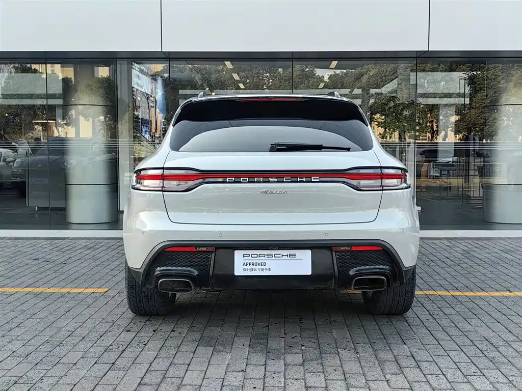 Porsche Macan 2023 Macan T 2.0T