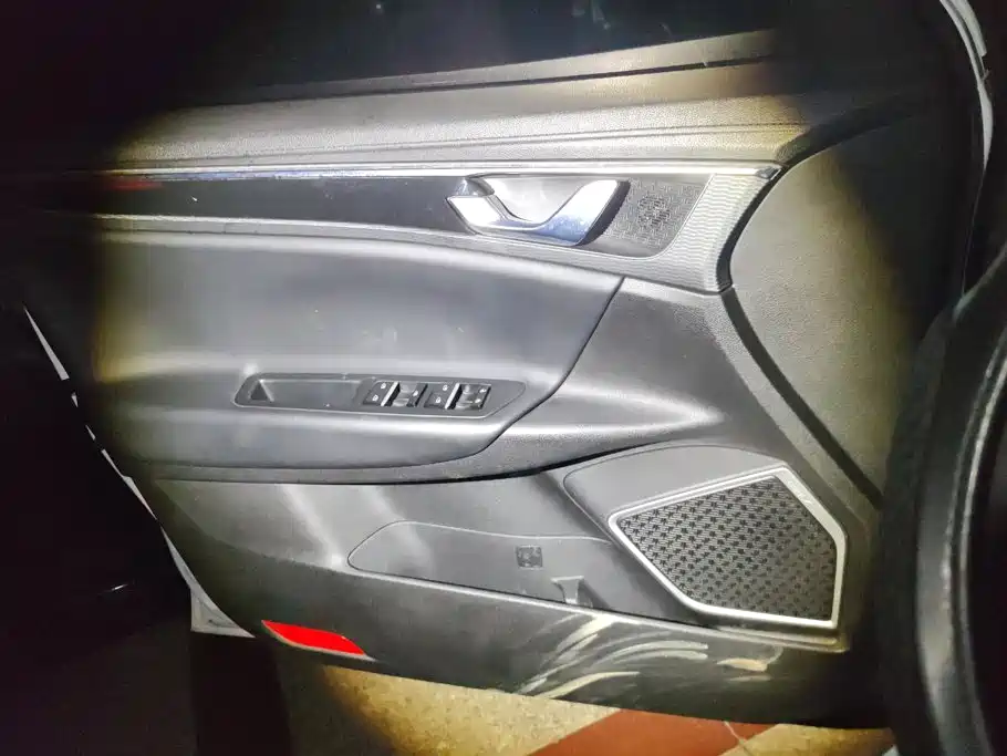 Geely Emgrand GL — миниатюра 7