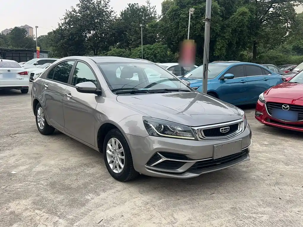 Geely Emgrand — миниатюра 19