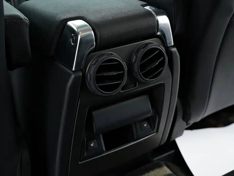 Land Rover Discovery — миниатюра 15